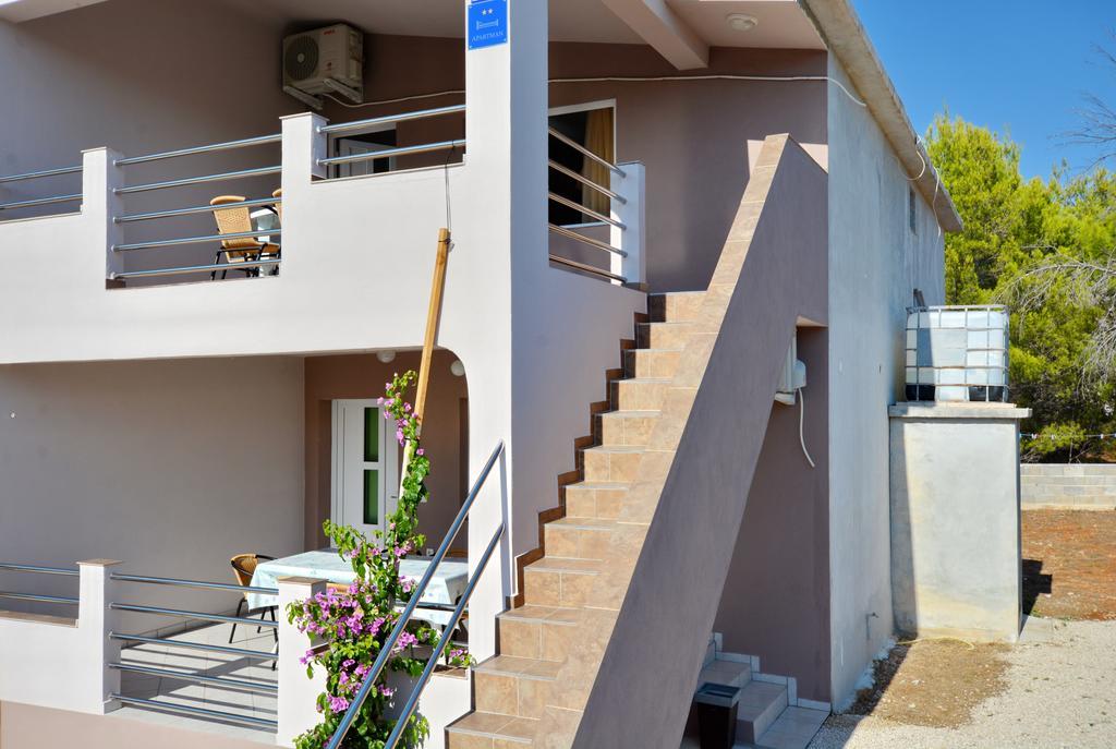 Apartment Marijana Вир Екстер'єр фото