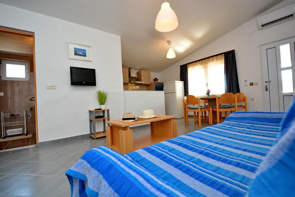 Apartment Marijana Вир Екстер'єр фото