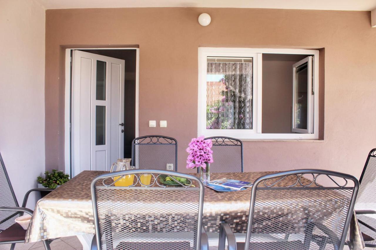 Apartment Marijana Вир Екстер'єр фото